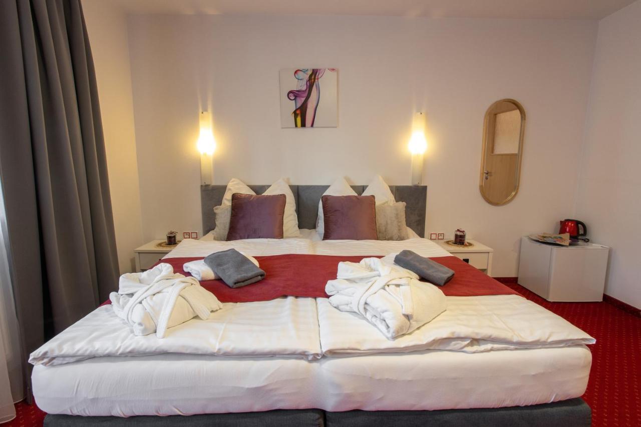 Wellness & Restaurant U Fandy Hotel Lhotka  Екстериор снимка