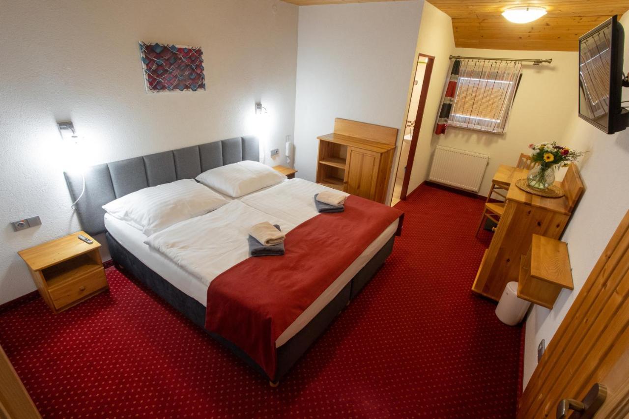 Wellness & Restaurant U Fandy Hotel Lhotka  Екстериор снимка