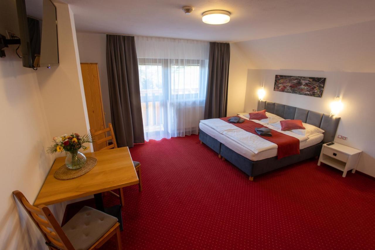 Wellness & Restaurant U Fandy Hotel Lhotka  Екстериор снимка