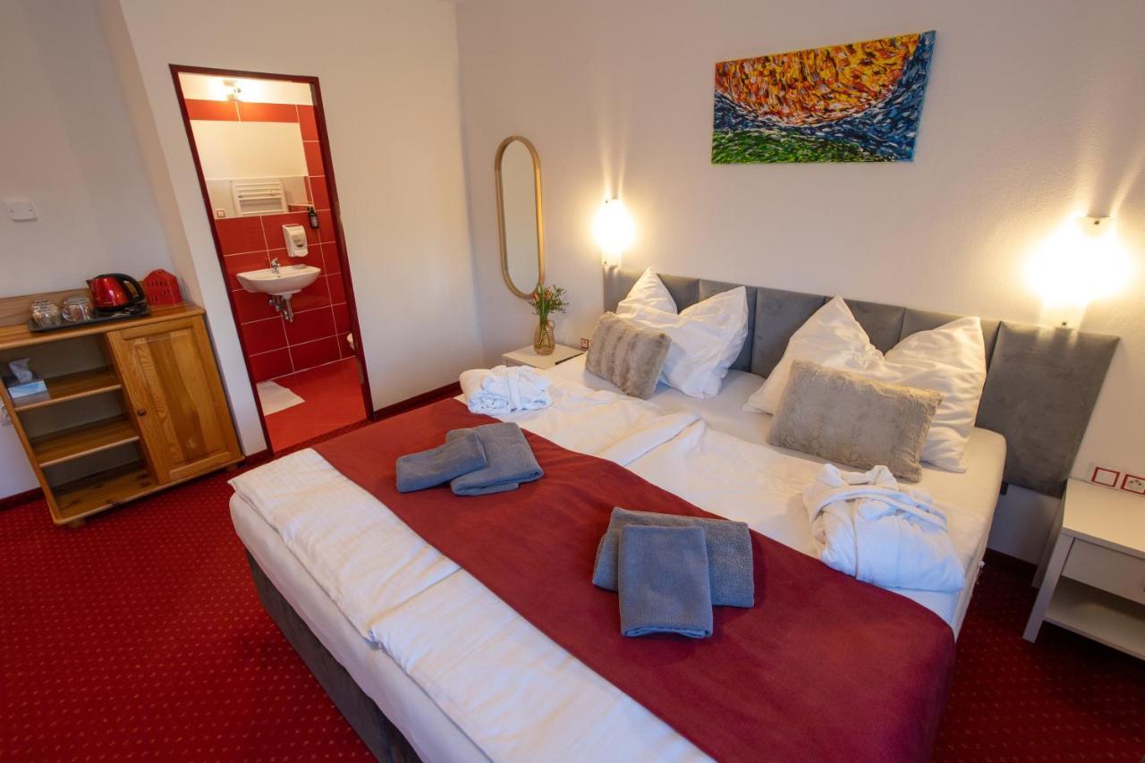 Wellness & Restaurant U Fandy Hotel Lhotka  Екстериор снимка