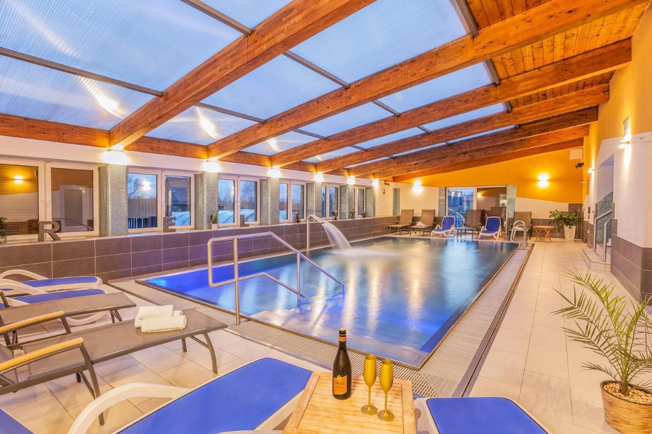 Wellness & Restaurant U Fandy Hotel Lhotka  Екстериор снимка